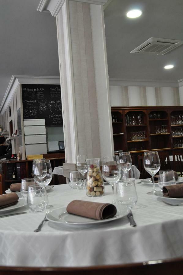 Hotel Casa Portuguesa Meano Bagian luar foto